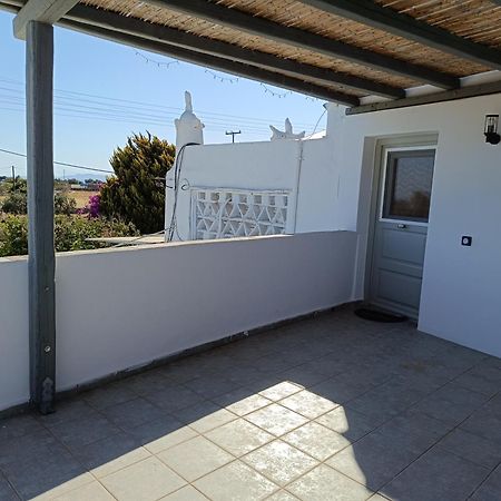 Kleris Apartments 8 Tinos Exterior photo
